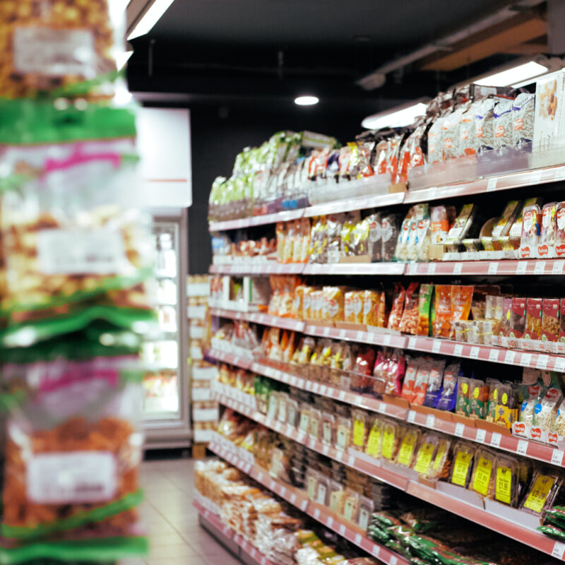 Boodschappen in het schap